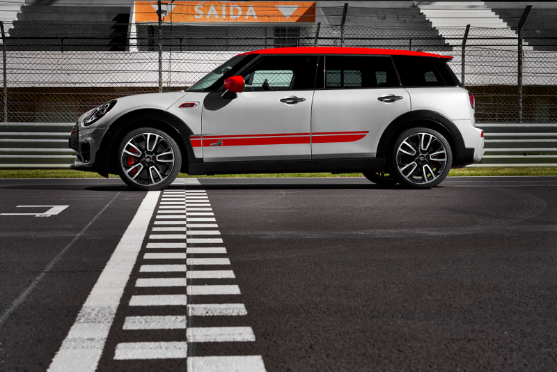 Illustration for article titled New 306 HP Mini Clubman and Countryman John Cooper Works Aim For Hot Hatch Greatness
